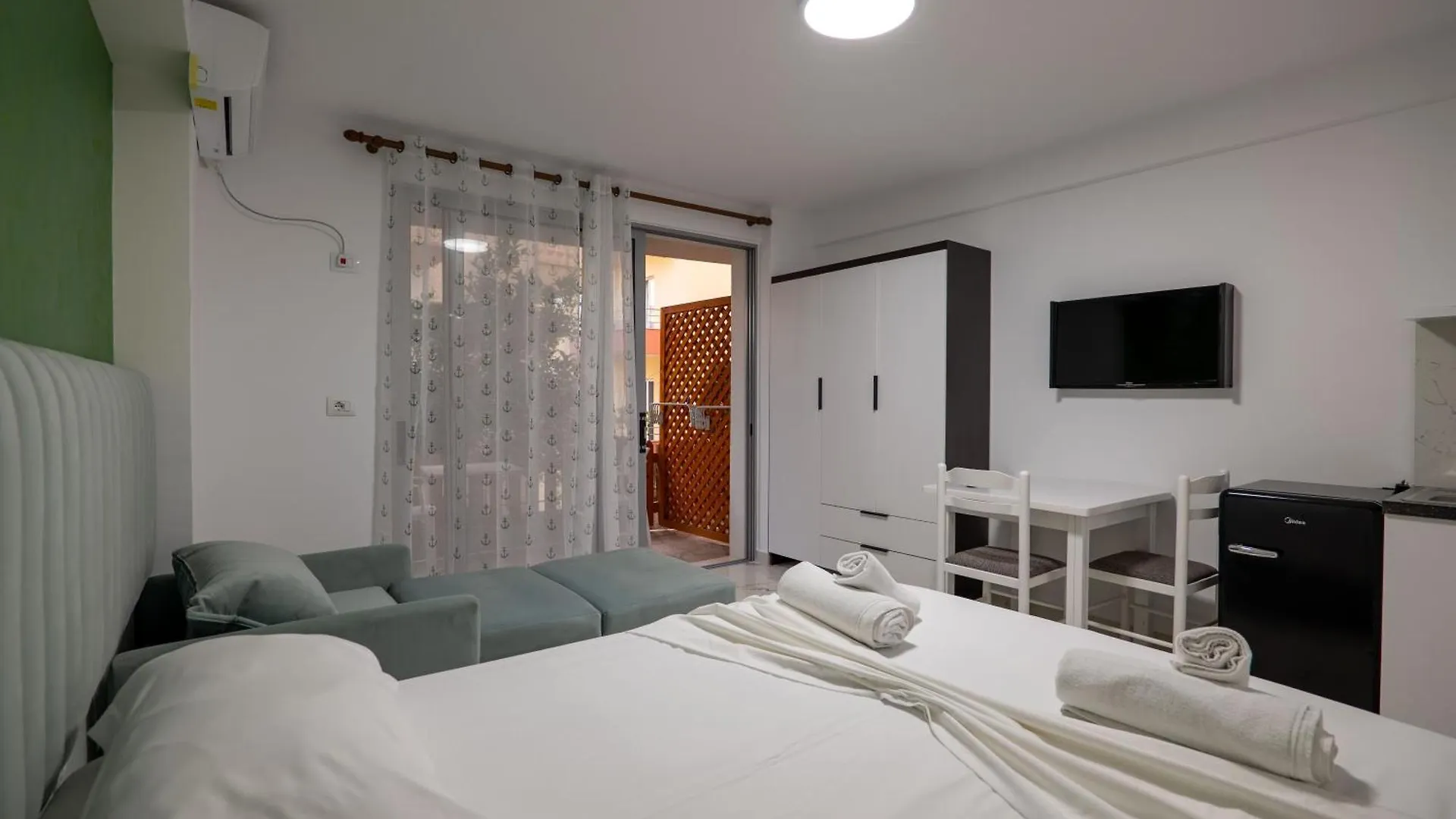 Ferienwohnung Star&Sea Saranda 0*, Sarandë
