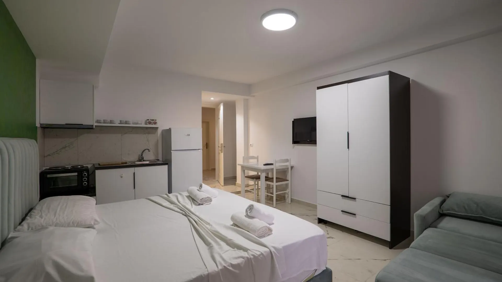 Ferienwohnung Star&Sea Saranda 0*, Sarandë Albanien