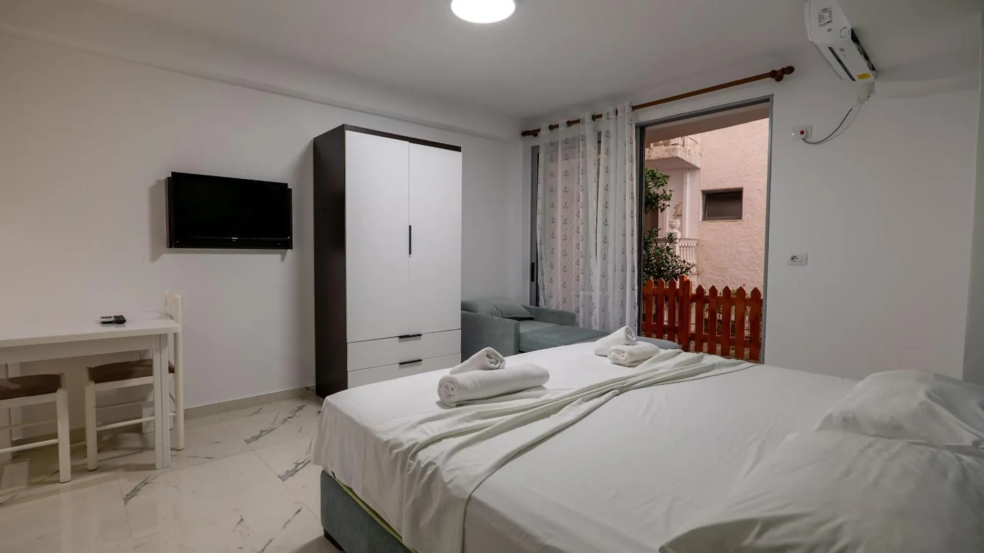 Ferienwohnung Star&Sea Saranda 0*, Sarandë